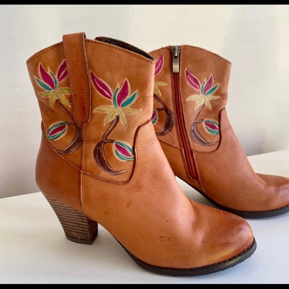 Corkys Shoes - Leather Booties - Elite by Corky’s (FLORENCE) Sz7